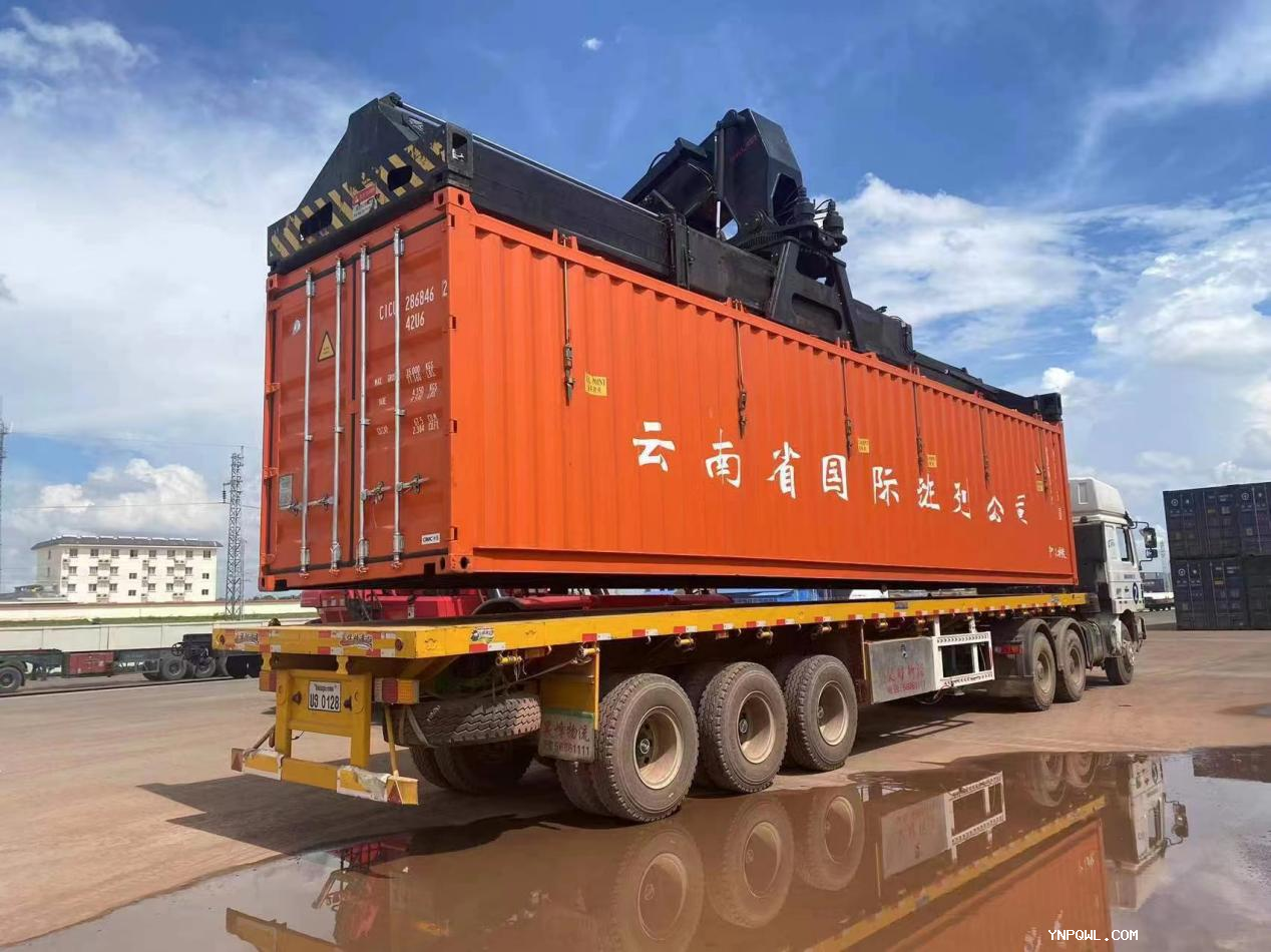 黄金大通，中老铁路