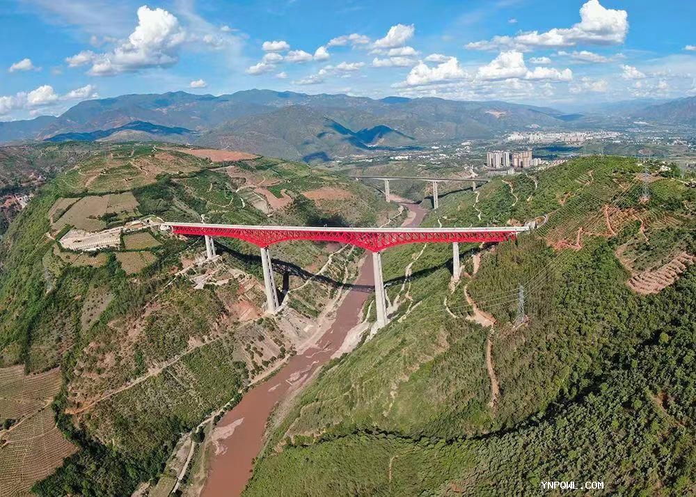 配齐物流借助中老铁路，与中老两国携手合作