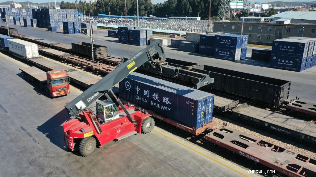 中老铁路在进出口货物量取得了显著增长